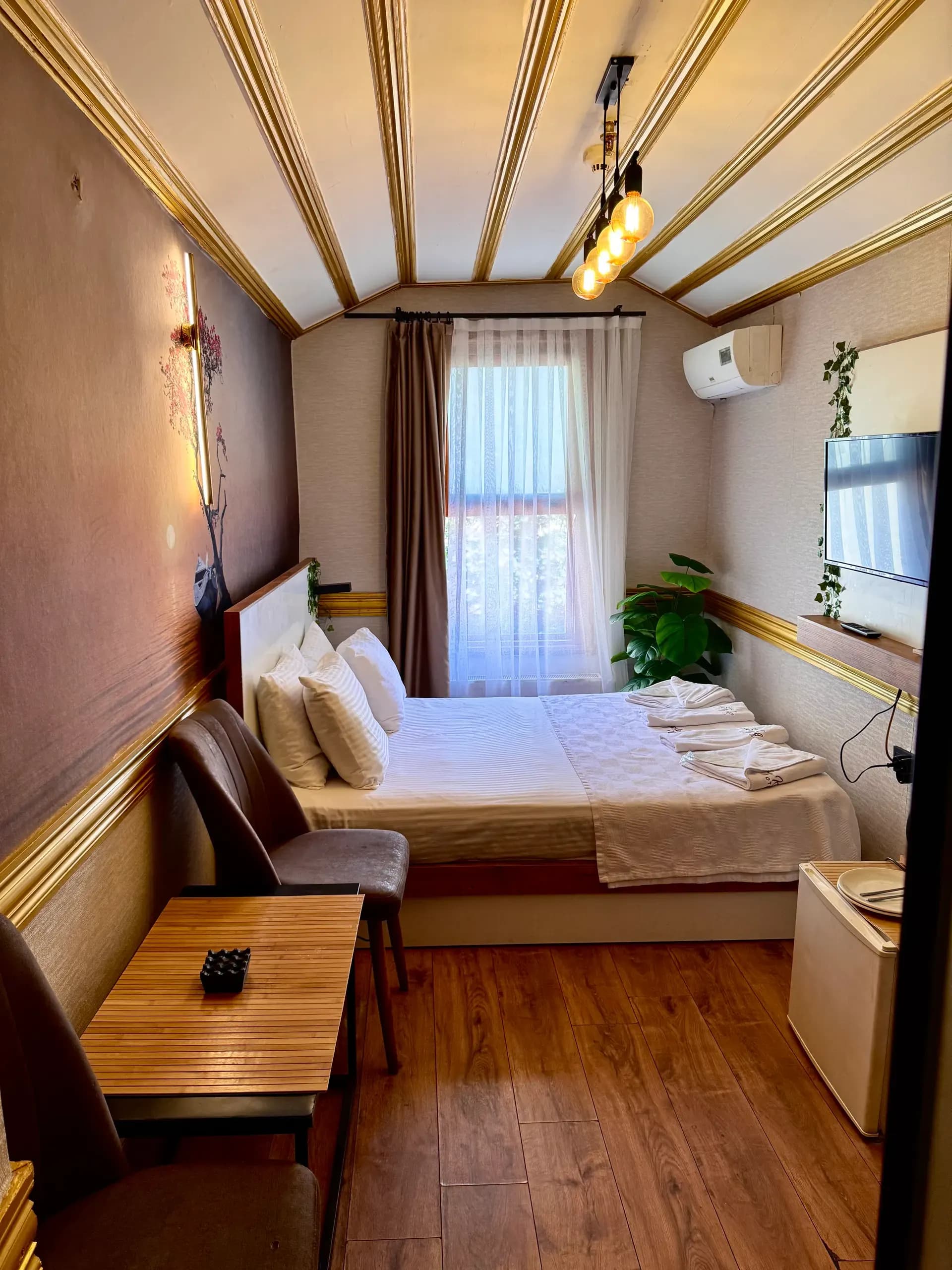 By Köşk Otel Deluxe 1+0 (302) - yatak odası duvar süslemesi